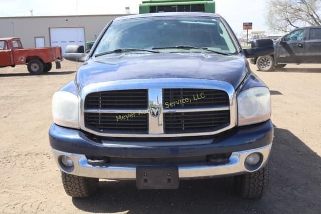 Image of Dodge Ram 1500 equipment image 4