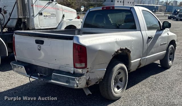 Image of Dodge Ram 1500 equipment image 4