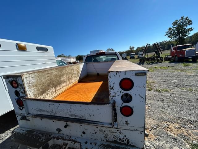 Image of Dodge Ram 2500 equipment image 4