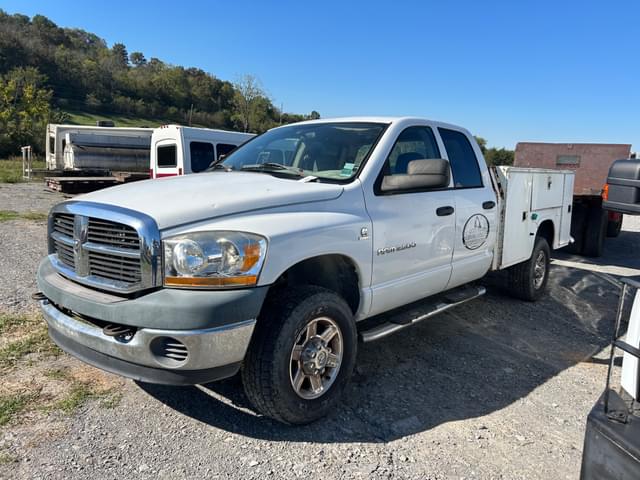 Image of Dodge Ram 2500 equipment image 1