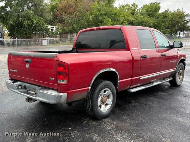 Image of Dodge Ram 2500 equipment image 4