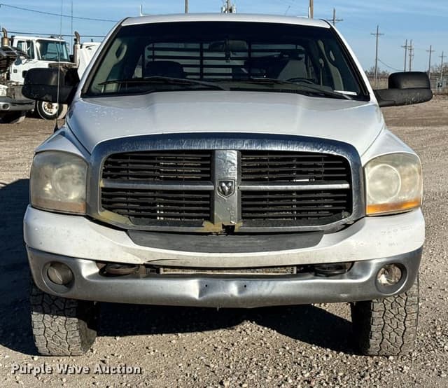 Image of Dodge Ram 2500 equipment image 1
