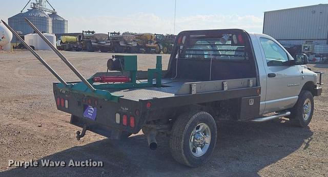 Image of Dodge Ram 2500 equipment image 4