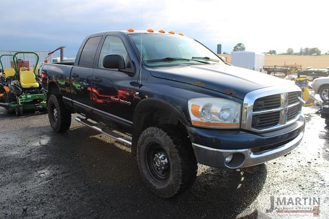 Image of Dodge Ram 2500 equipment image 1