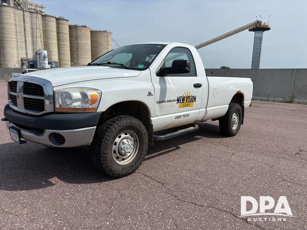 Image of Dodge Ram 2500 Primary image