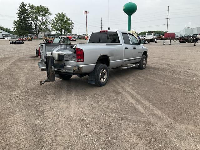 Image of Dodge Ram 2500 equipment image 4