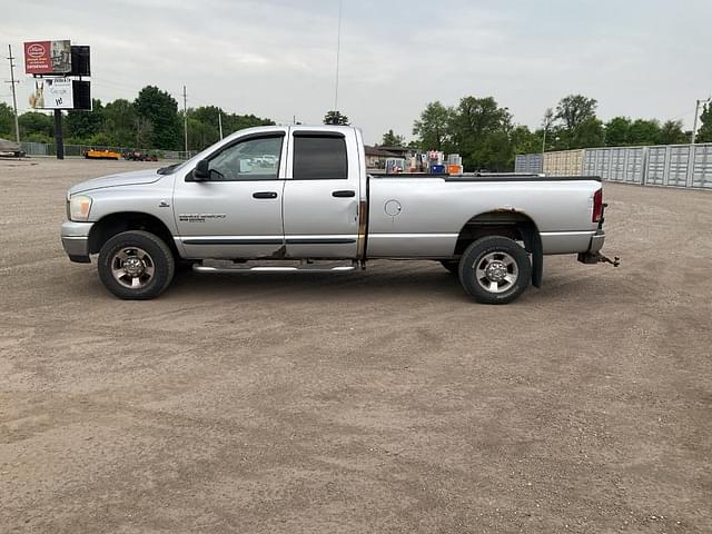 Image of Dodge Ram 2500 equipment image 1