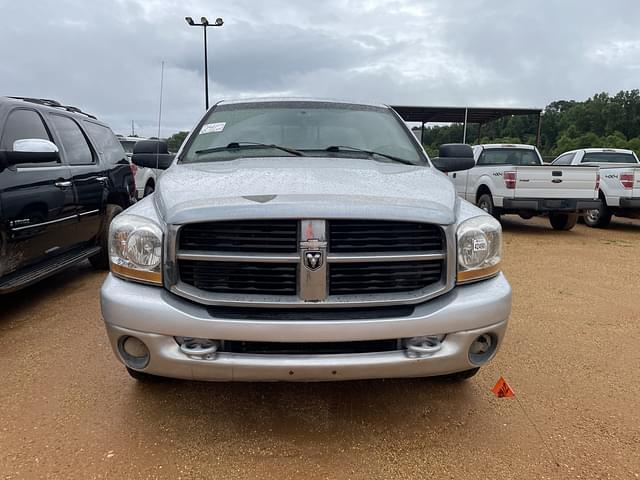 Image of Dodge Ram 2500 equipment image 1