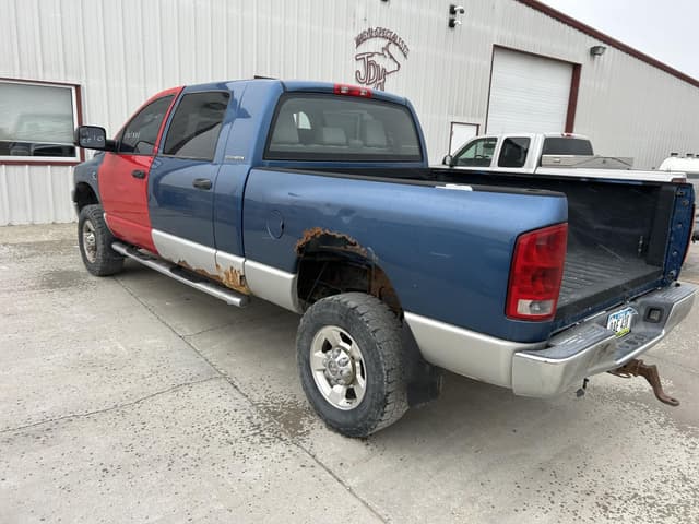 Image of Dodge Ram 2500HD equipment image 1