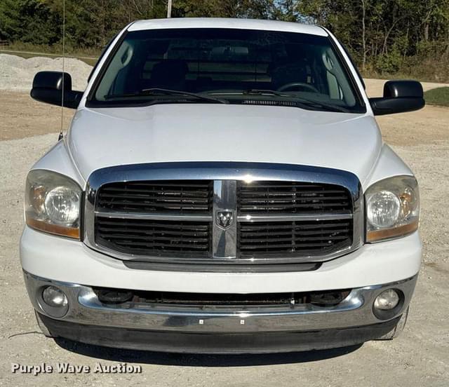 Image of Dodge Ram 2500HD equipment image 1