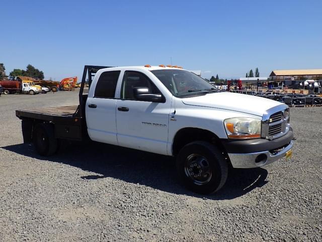 Image of Dodge Ram 3500 equipment image 1