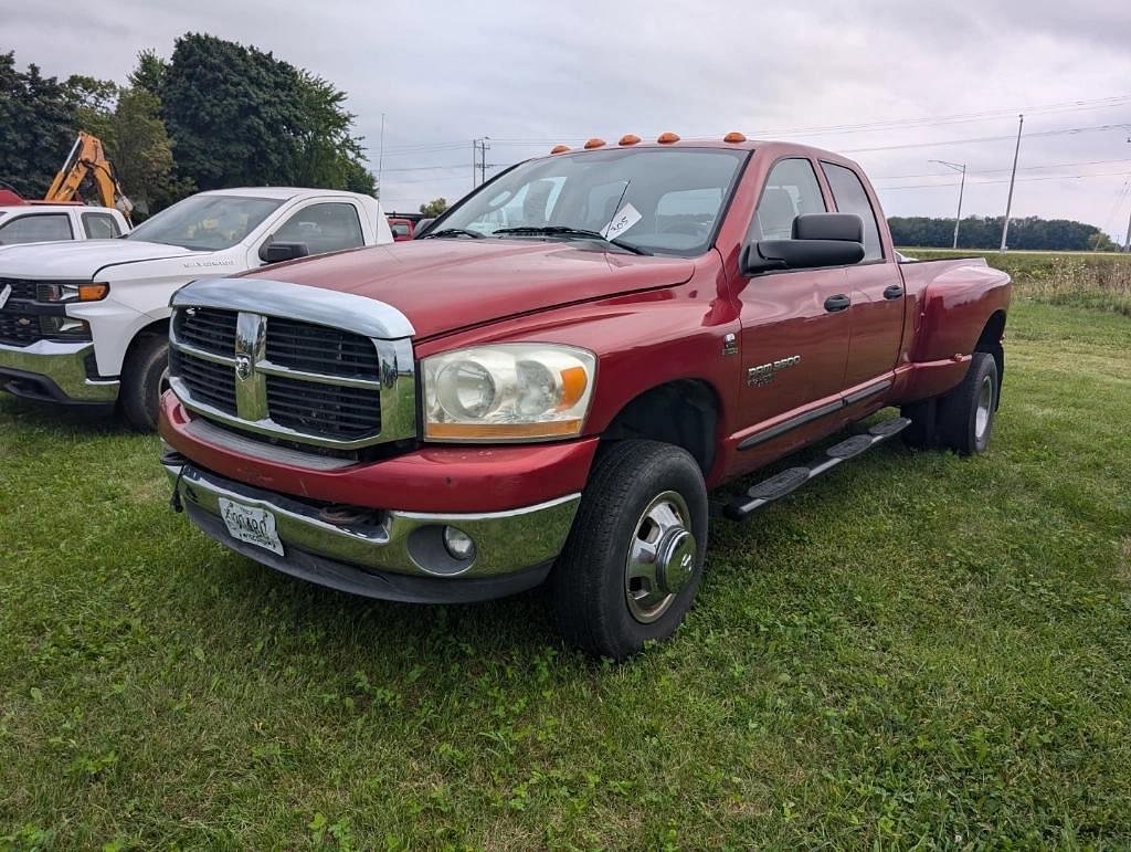 Image of Dodge Ram 3500 Primary image