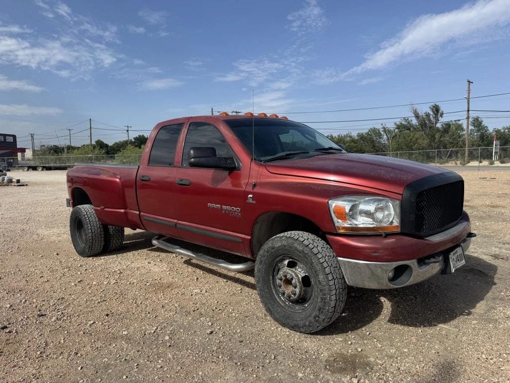 2006 Dodge Ram 3500 Equipment Image0