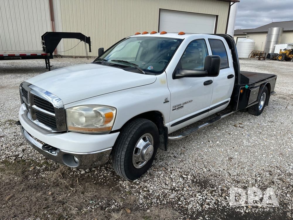 Image of Dodge Ram 3500 Primary image