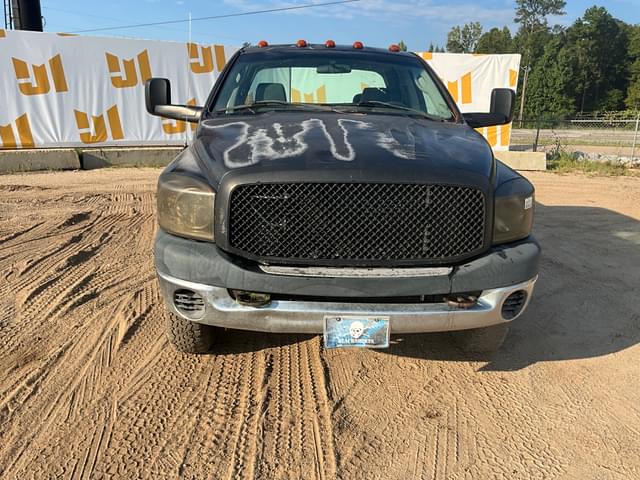 Image of Dodge Ram 3500 equipment image 1
