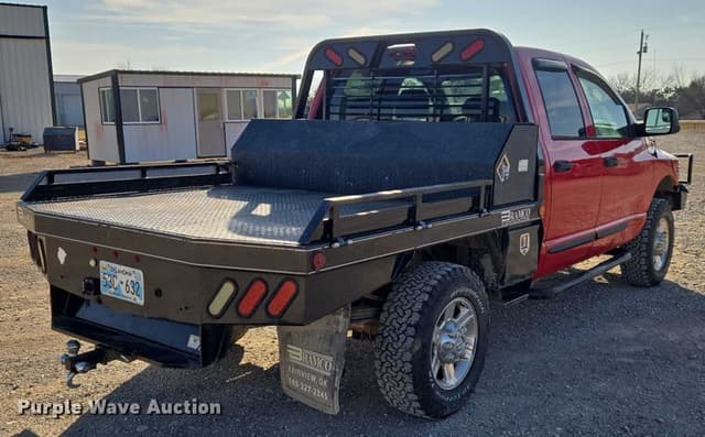 Image of Dodge Ram 3500 equipment image 4