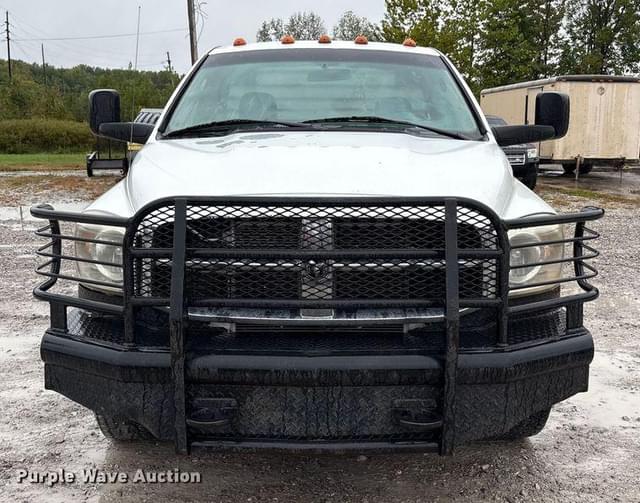 Image of Dodge Ram 3500 equipment image 1