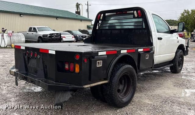 Image of Dodge Ram 3500 equipment image 4