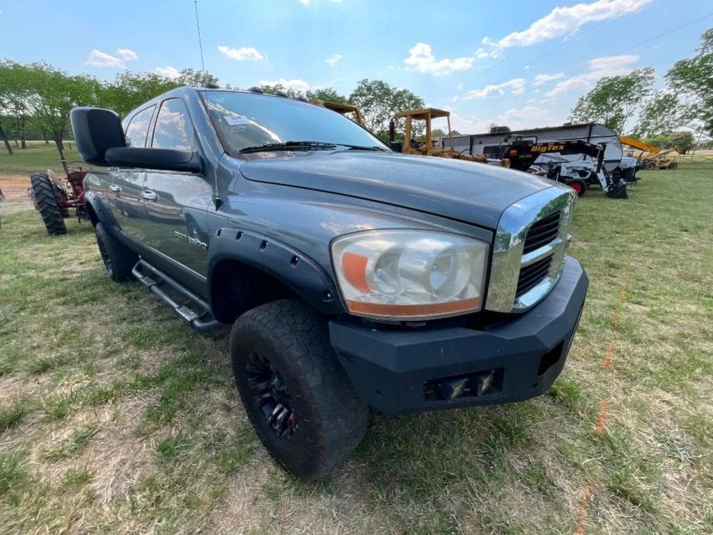 Image of Dodge Ram 3500 Primary image