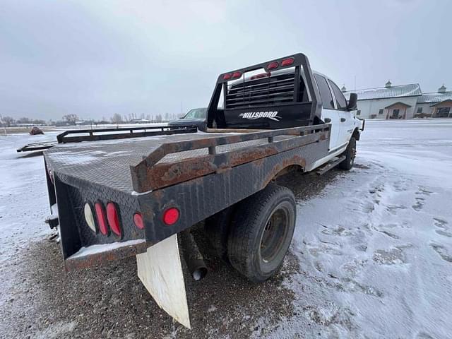 Image of Dodge Ram 3500 equipment image 4