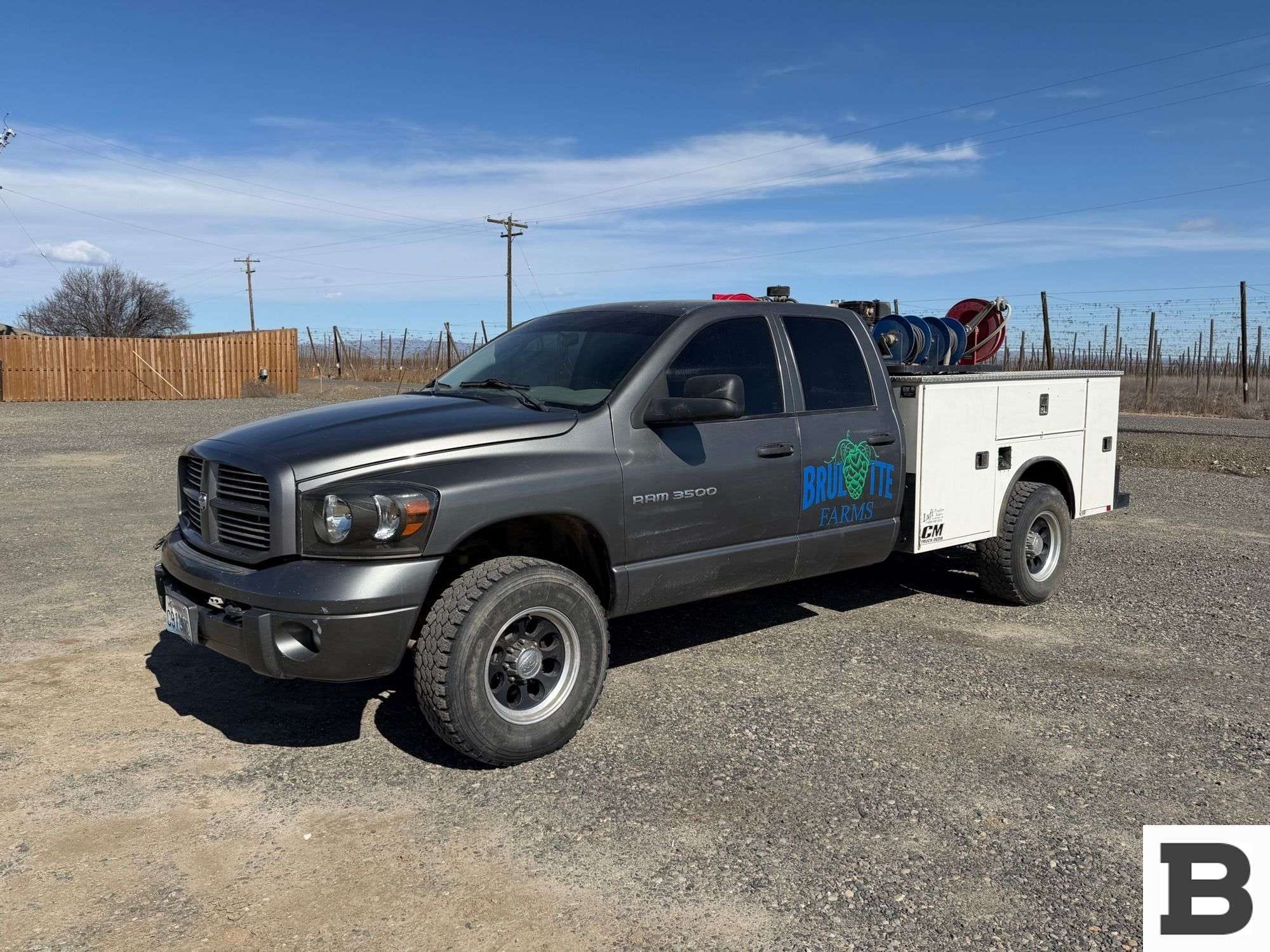 2006 Dodge Ram 3500 Equipment Image0