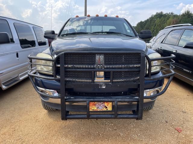 Image of Dodge Ram 3500 equipment image 1
