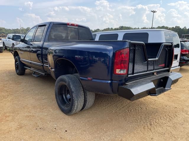 Image of Dodge Ram 3500 equipment image 3