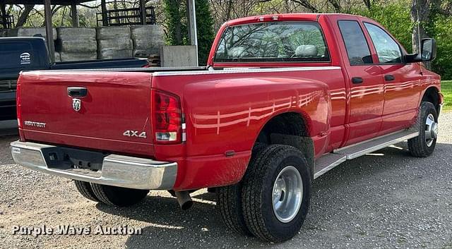 Image of Dodge Ram 3500 equipment image 4