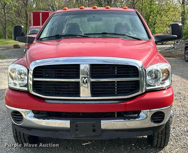 Image of Dodge Ram 3500 equipment image 1