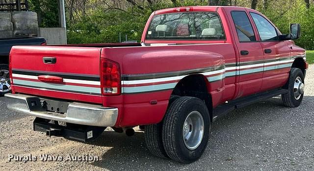 Image of Dodge Ram 3500 equipment image 4