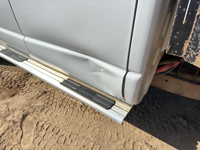 Image of Dodge Ram 3500 equipment image 3