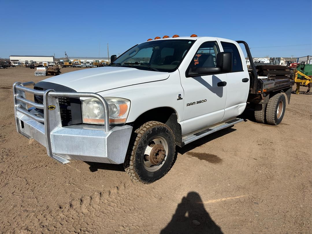 Image of Dodge Ram 3500 Primary image