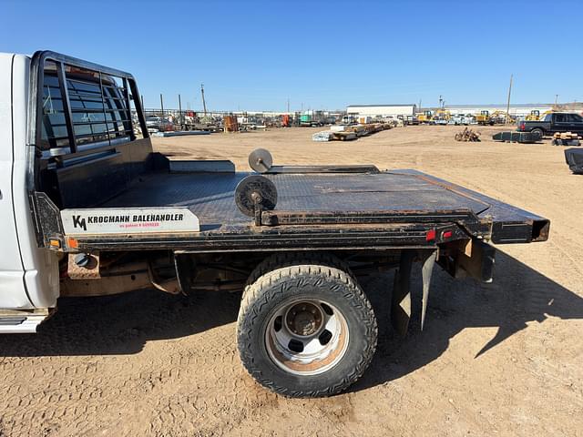 Image of Dodge Ram 3500 equipment image 4