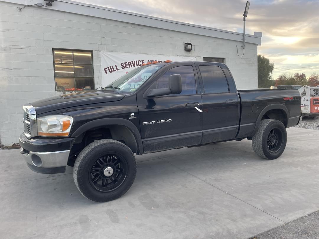 Image of Dodge Ram 2500 Primary image