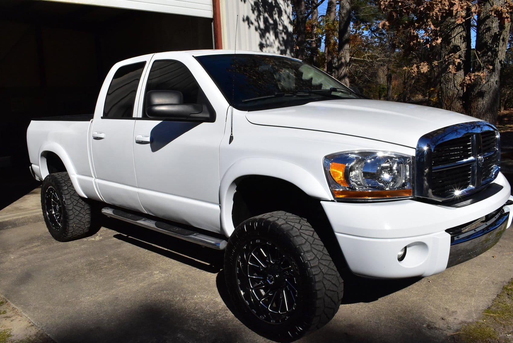 2006 Dodge Ram Equipment Image0