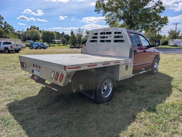 Image of Dodge Ram 3500 equipment image 4