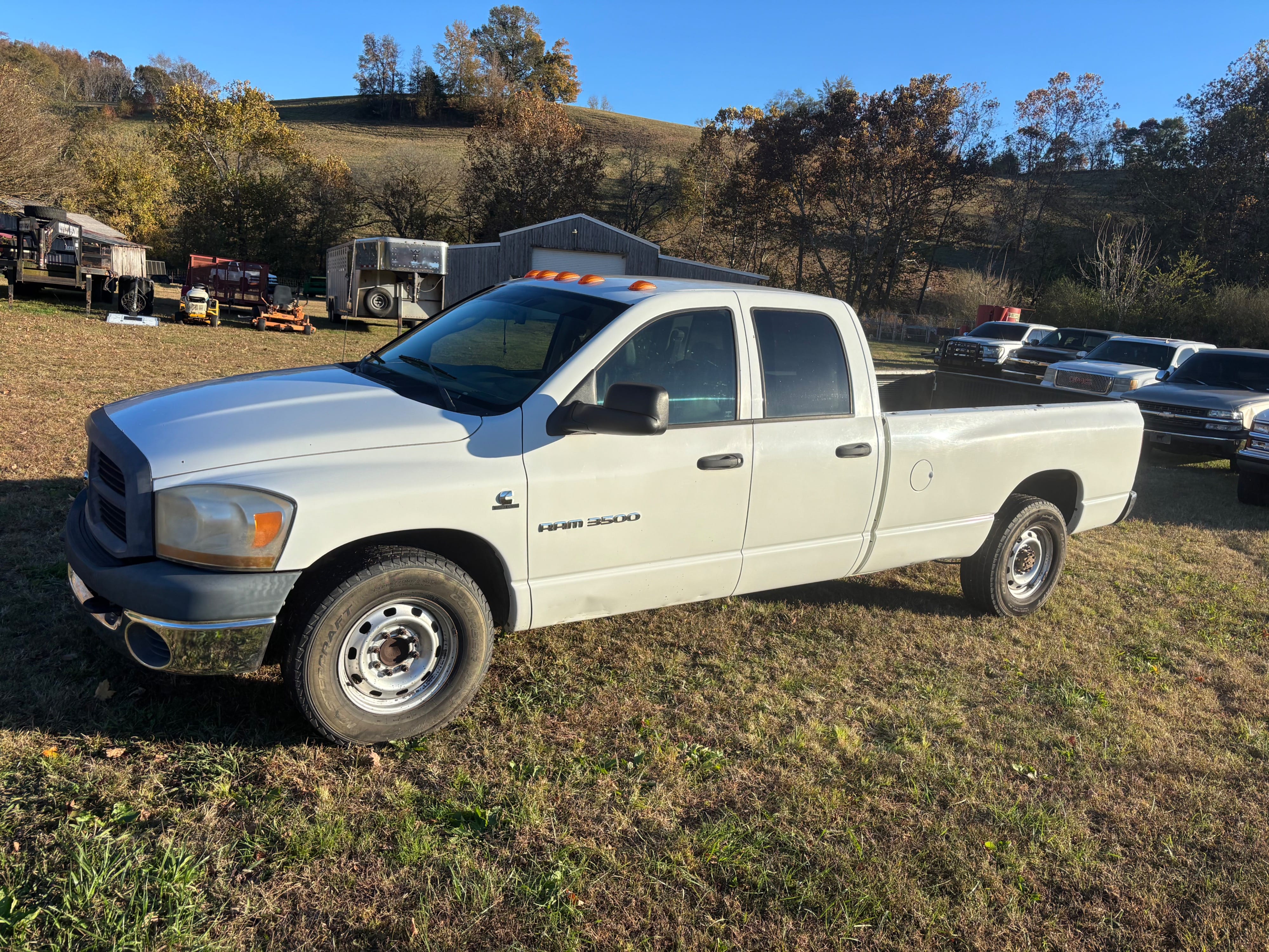 2006 Dodge Ram 3500 Equipment Image0