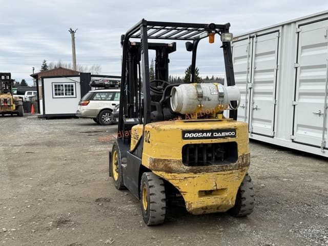 Image of  Doosan G25E equipment image 3