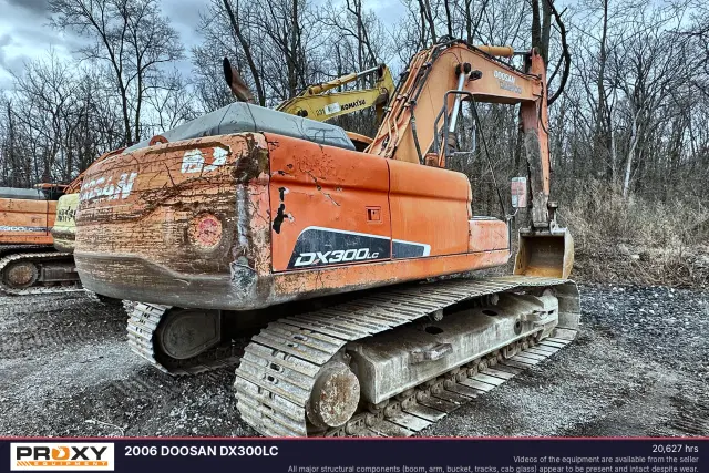 Image of Doosan DX300LC equipment image 1