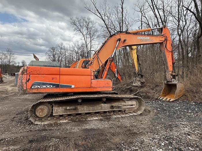 2006  Doosan DX300LC Equipment Image0