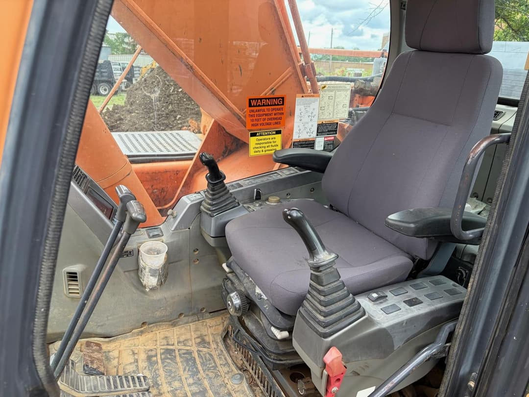 Image of  Doosan DX340LC Image 1