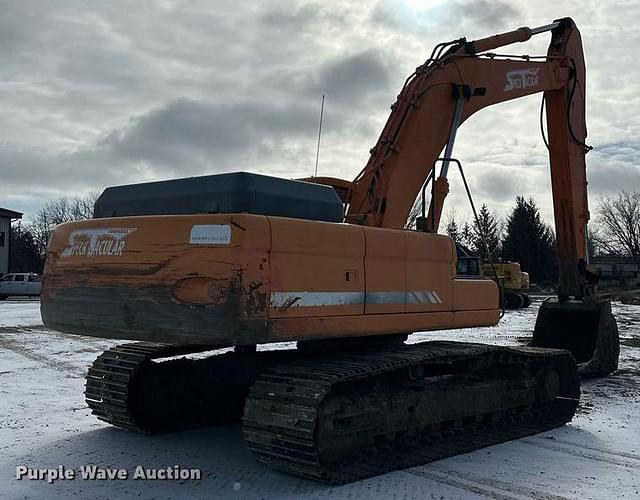 Image of  Doosan DX340LC equipment image 4