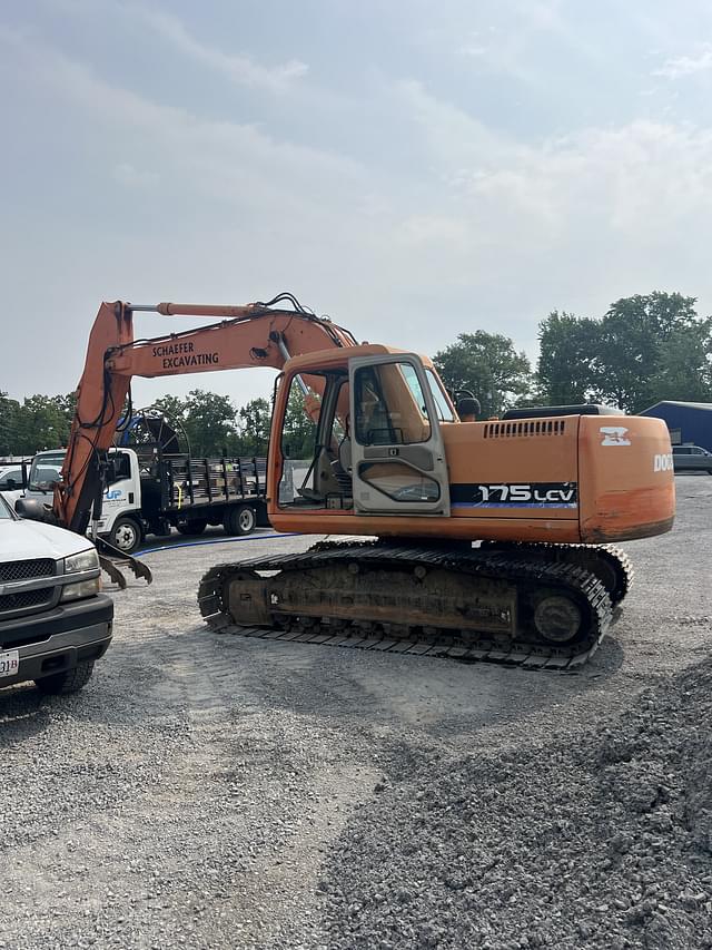 Image of  Doosan 175LCV equipment image 2