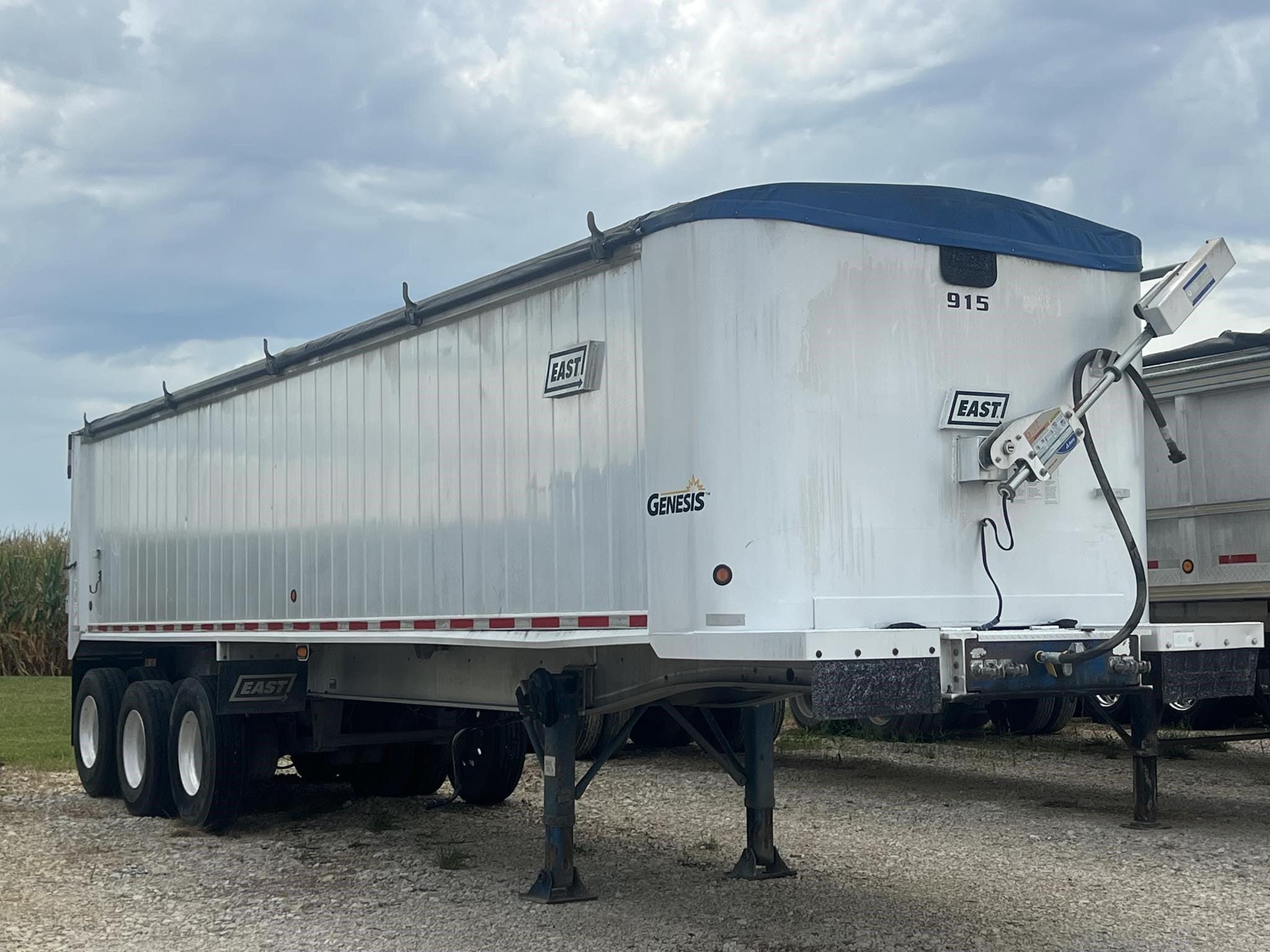 2006 East Genesis Equipment Image0