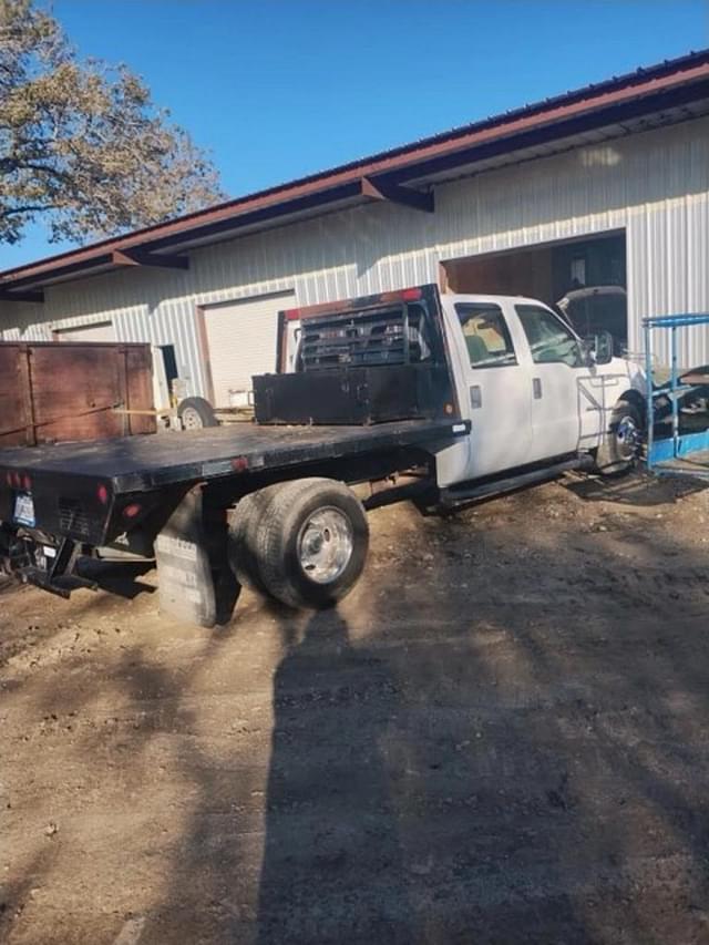 Image of Ford F-350 equipment image 1