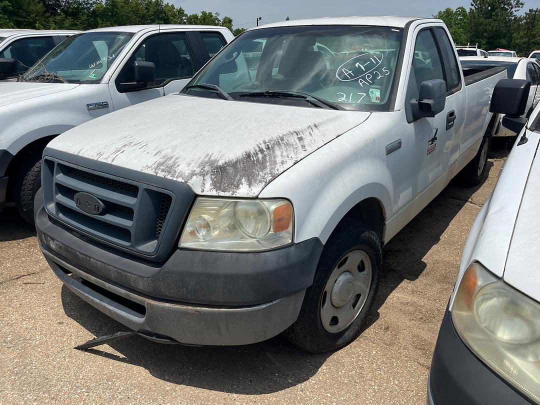 Image of Ford F-150 Primary image