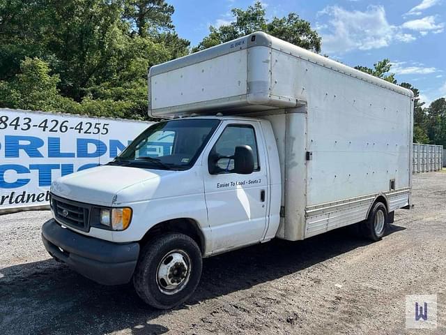Image of Ford E-450 equipment image 1