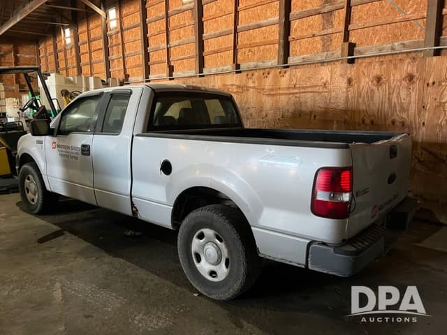 Image of Ford F-150 equipment image 2