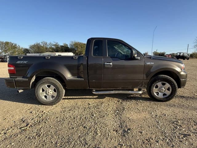 Image of Ford F-150 equipment image 4