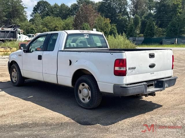 Image of Ford F-150 equipment image 1